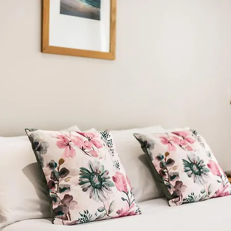 Twelve Popeshead -2 Bed Wparking